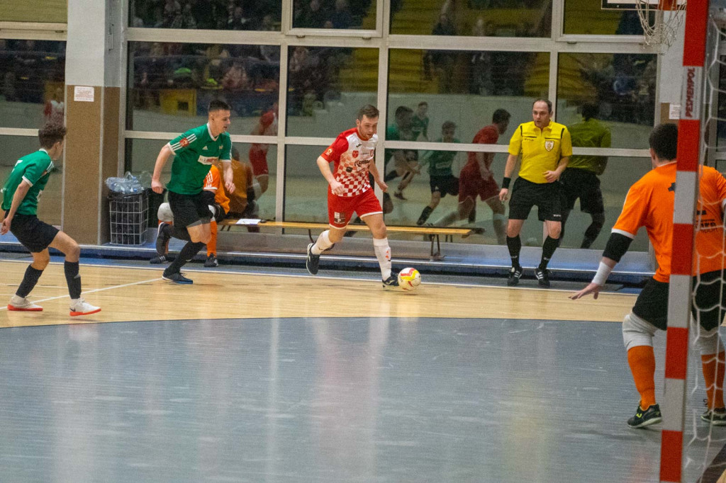 Strzelanina w Brzegu. Gredar miażdży rywala z Tychów