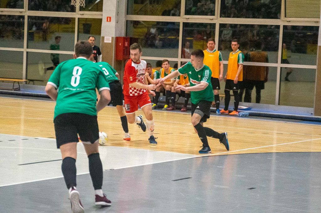 Strzelanina w Brzegu. Gredar miażdży rywala z Tychów