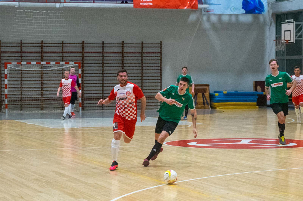 Strzelanina w Brzegu. Gredar miażdży rywala z Tychów