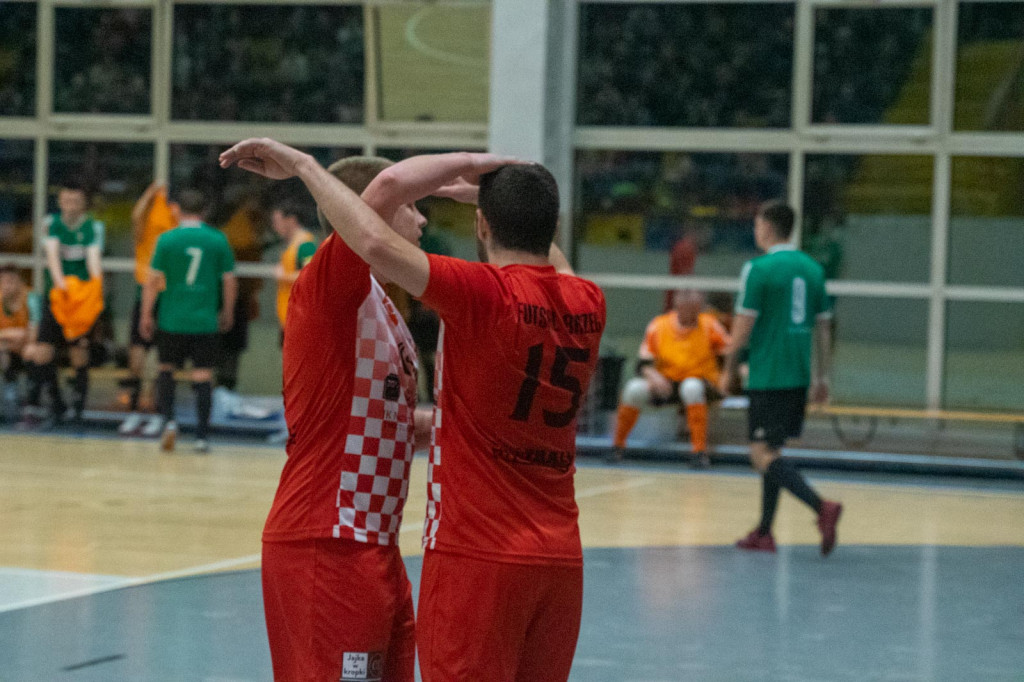 Strzelanina w Brzegu. Gredar miażdży rywala z Tychów