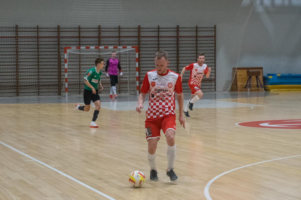 Strzelanina w Brzegu. Gredar miażdży rywala z Tychów