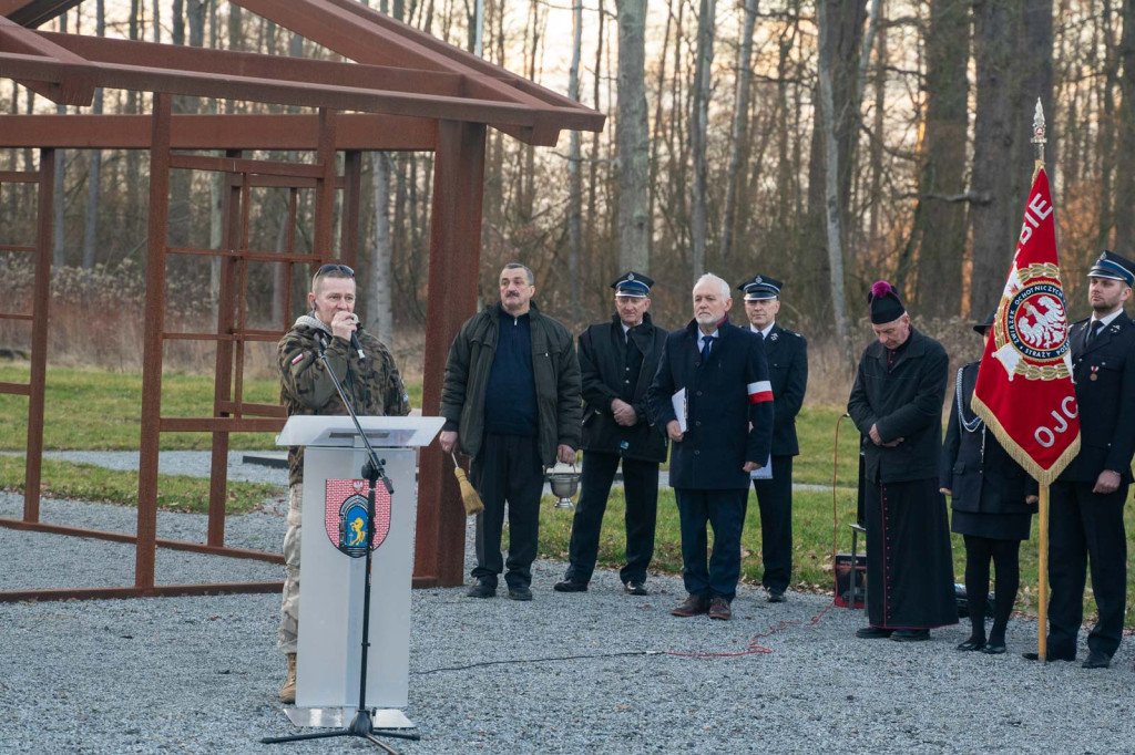 Upamiętnili pamięć Żołnierzy Wyklętych w Starym Grodkowie [zdjęcia]