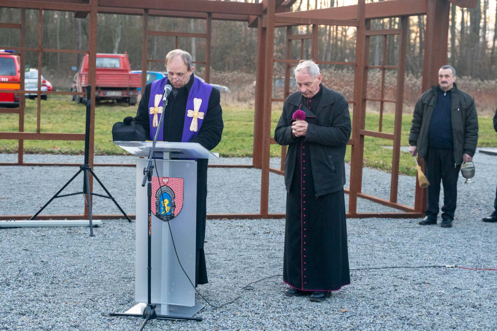 Upamiętnili pamięć Żołnierzy Wyklętych w Starym Grodkowie [zdjęcia]