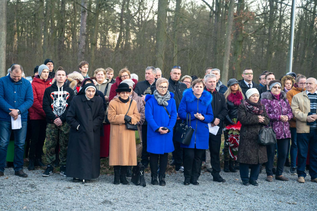 Upamiętnili pamięć Żołnierzy Wyklętych w Starym Grodkowie [zdjęcia]