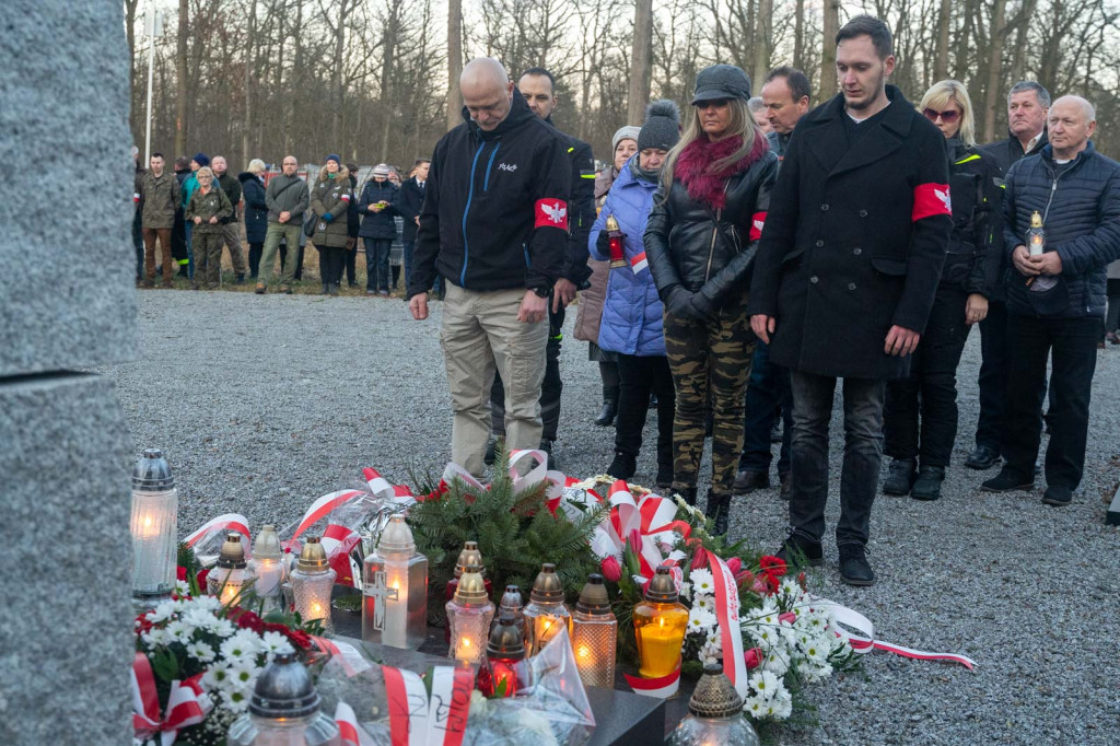Upamiętnili pamięć Żołnierzy Wyklętych w Starym Grodkowie [zdjęcia]