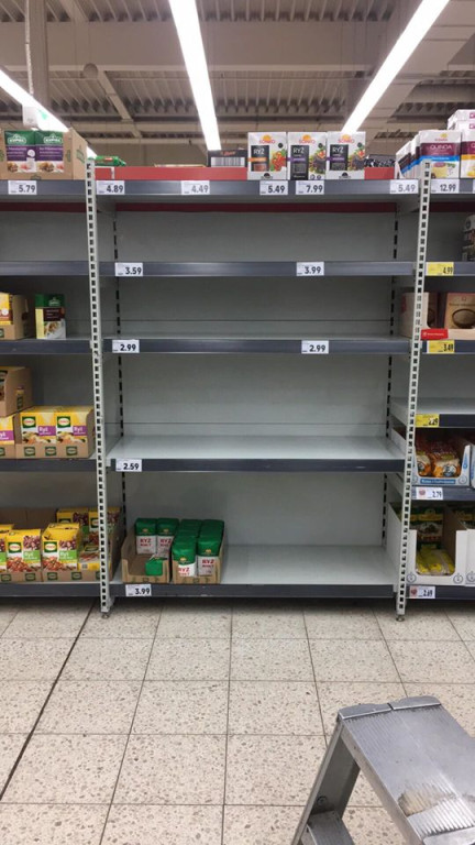 Koronawirus - szał zakupowy i panika w brzeskich sklepach, marketach i aptekach