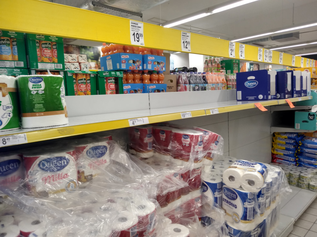Koronawirus - szał zakupowy i panika w brzeskich sklepach, marketach i aptekach