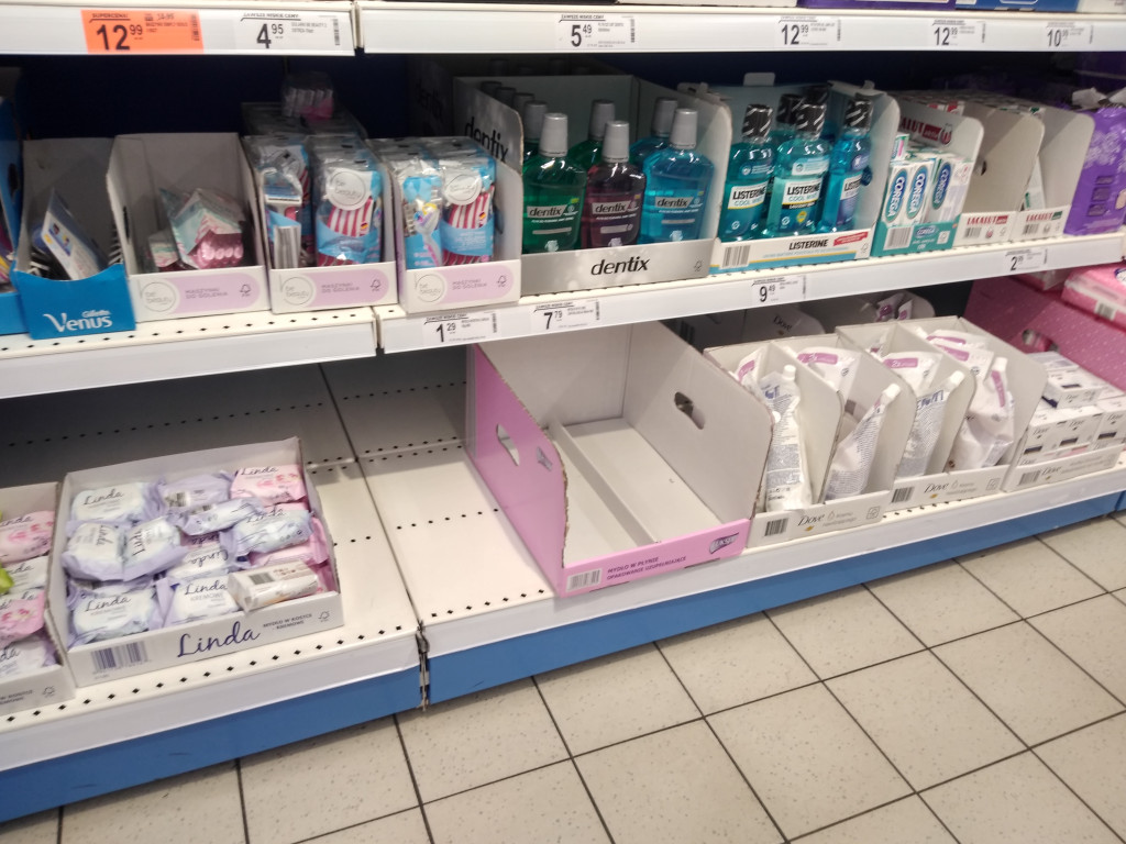 Koronawirus - szał zakupowy i panika w brzeskich sklepach, marketach i aptekach