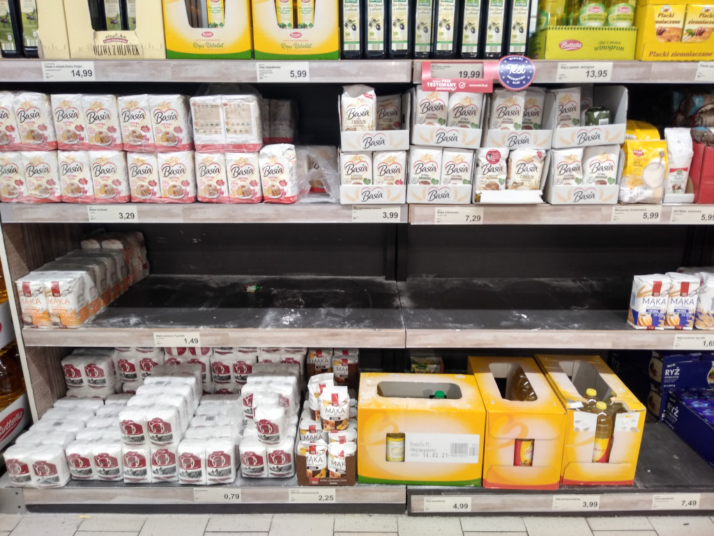 Koronawirus - szał zakupowy i panika w brzeskich sklepach, marketach i aptekach