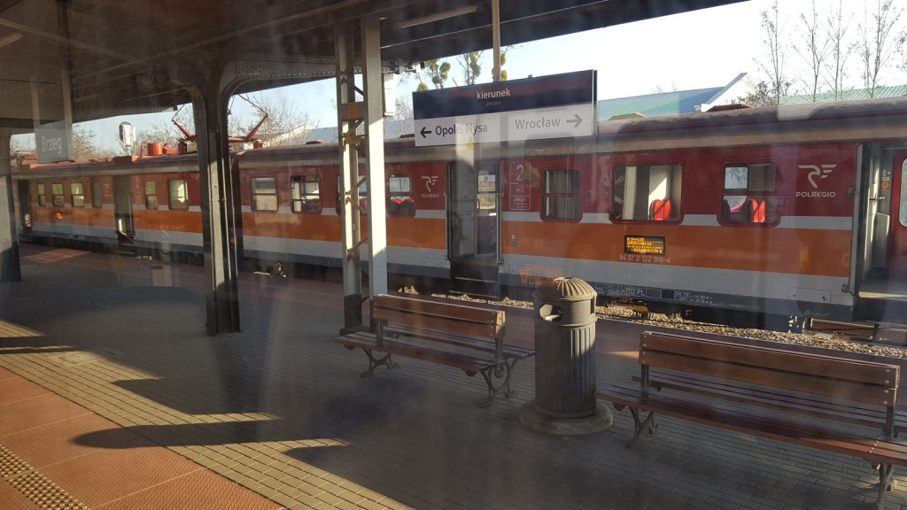Na Opolszczyźnie frekwencja na kolei spadła blisko o 87%