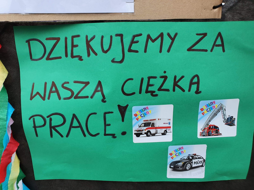 #BrawoDlaWas - Przedszkolaki z Lewina Brzeskiego dziękują służbom za ich pracę w czasie epidemii