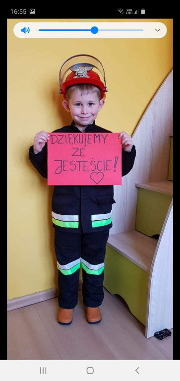 #BrawoDlaWas - Przedszkolaki z Lewina Brzeskiego dziękują służbom za ich pracę w czasie epidemii
