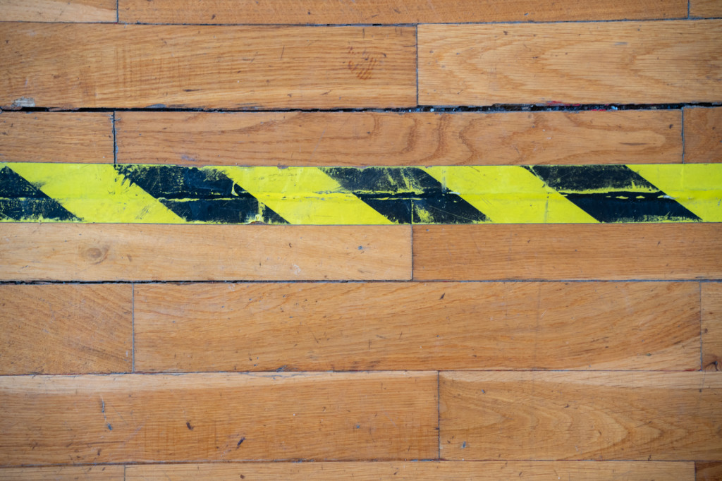 Starostwo szykuje się do remontu sali gimnastycznej w grodkowskiej szkole