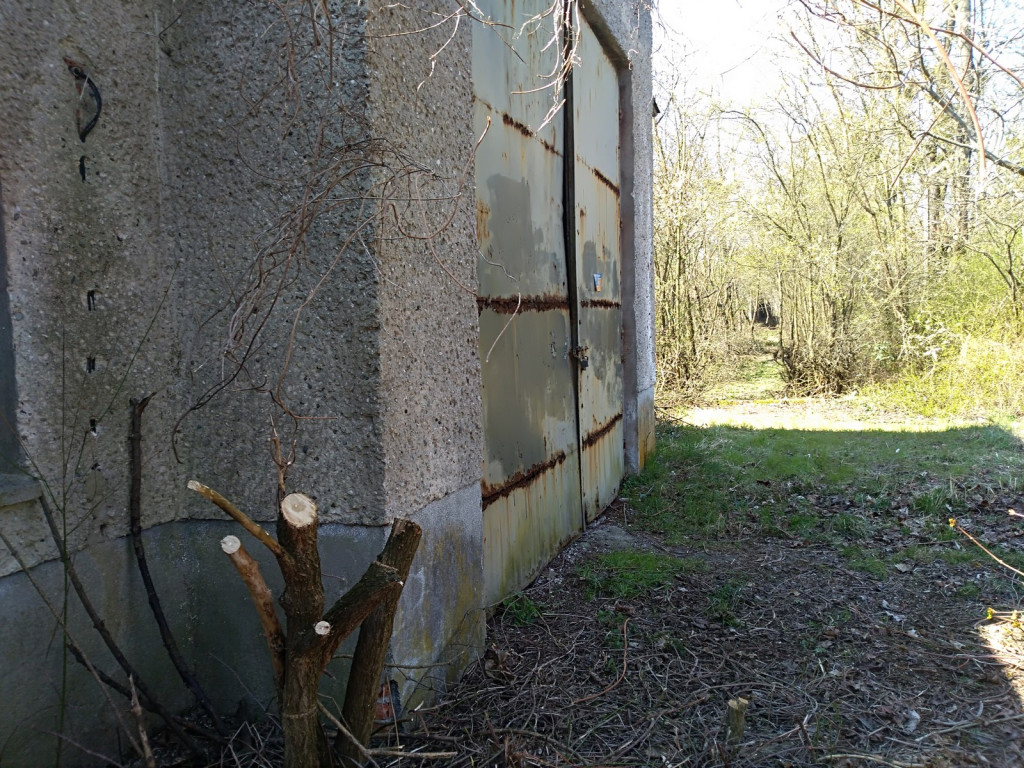 Budowa płotu, czyli kabaret na brzeskiej Zielonce - felieton Marka Popowskiego