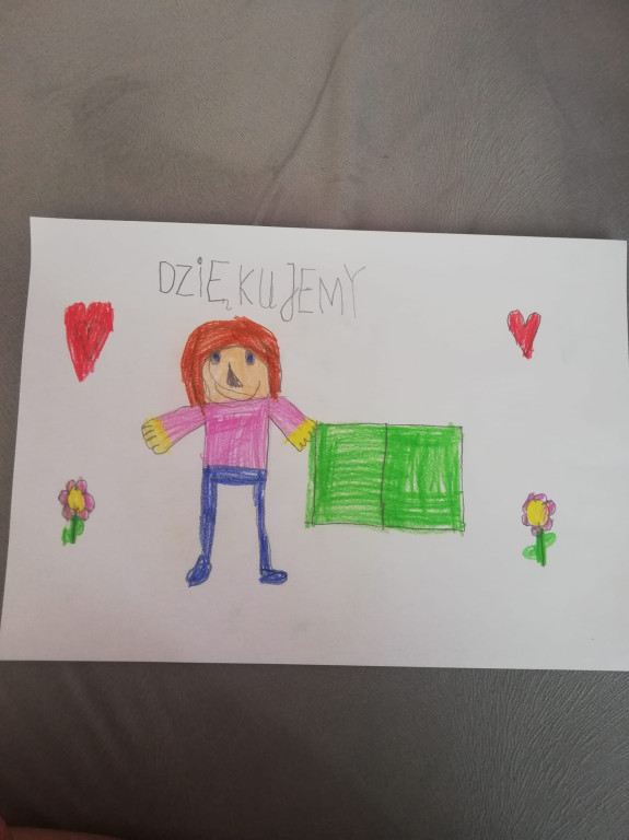 Dzieci z PP1 w Lewinie Brzeskim dziękują bibliotekarzom za ich pracę!