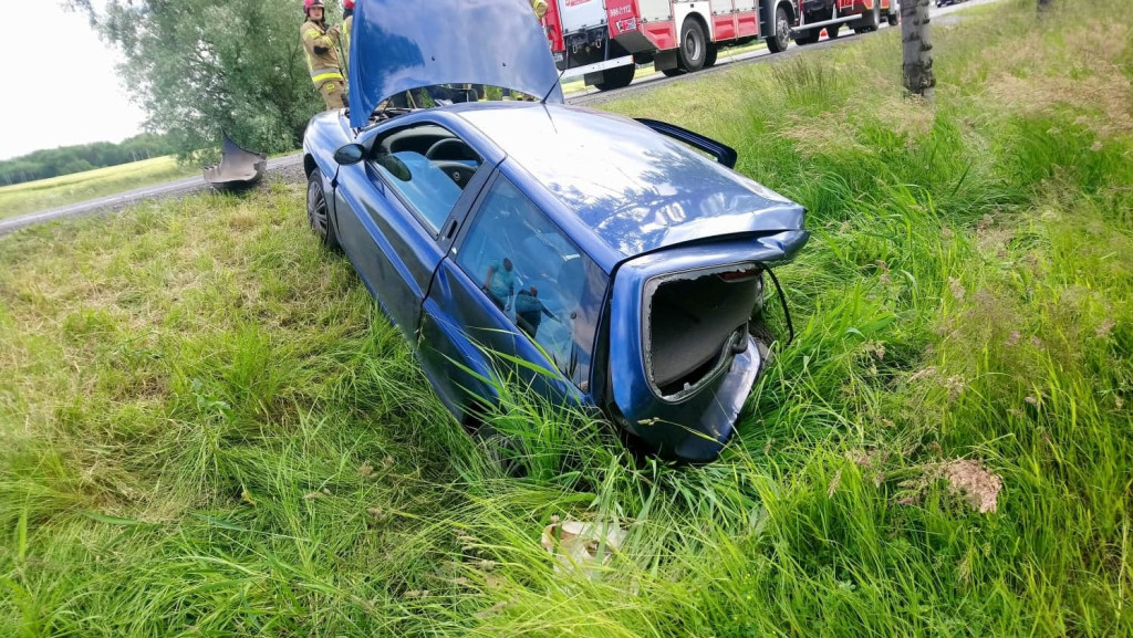 Zderzenie busa z osobówką na obwodnicy Brzegu