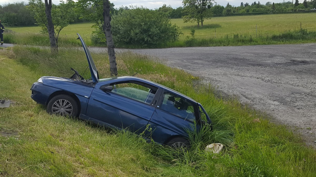 Zderzenie busa z osobówką na obwodnicy Brzegu