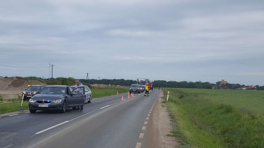 Dwa zdarzenia drogowe na terenie gminy Grodków. Poszkodowana maturzystka trafiła do szpitala
