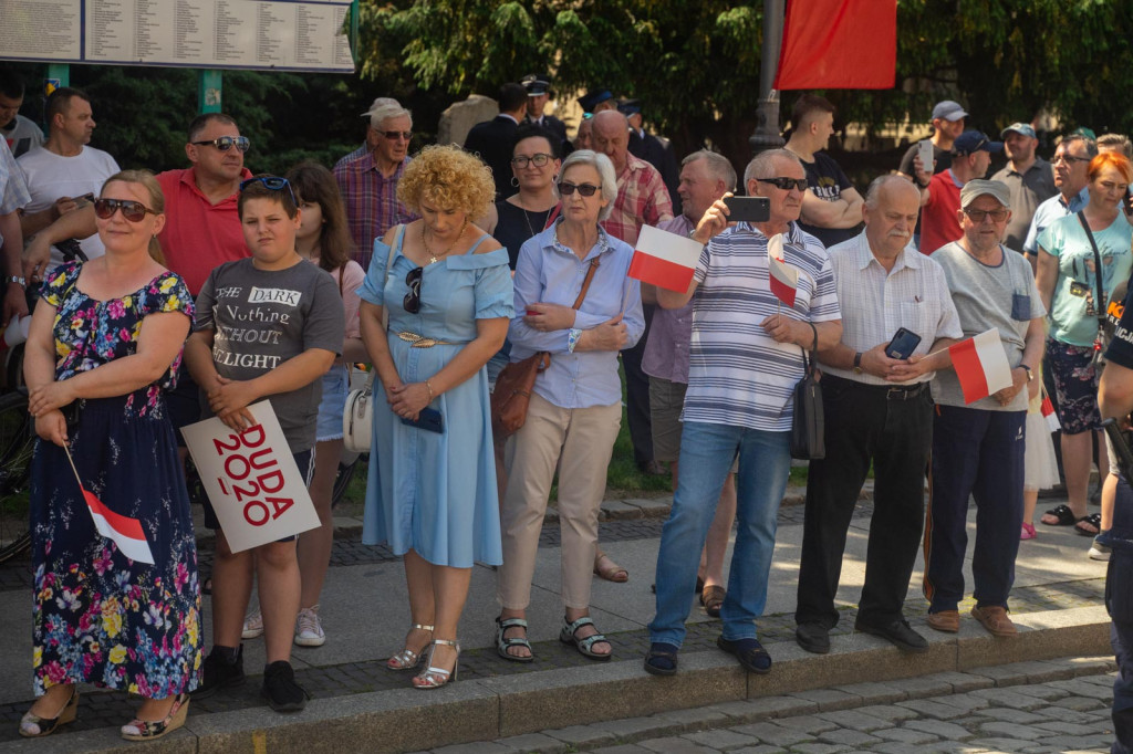 Prezydent Andrzej Duda w Brzegu: mówił o pięknych dziejach miasta, Wydarzeniach Brzeskich z 1966 roku oraz o LGBT [fotorelacja]