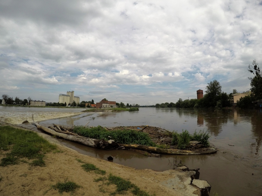 Wielka woda 2020. Czy powtórzy się dramatyczny scenariusz z 1997 i 2010 roku? (film + zdjęcia)