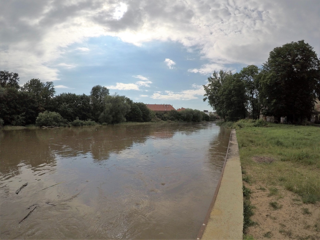 Wielka woda 2020. Czy powtórzy się dramatyczny scenariusz z 1997 i 2010 roku? (film + zdjęcia)