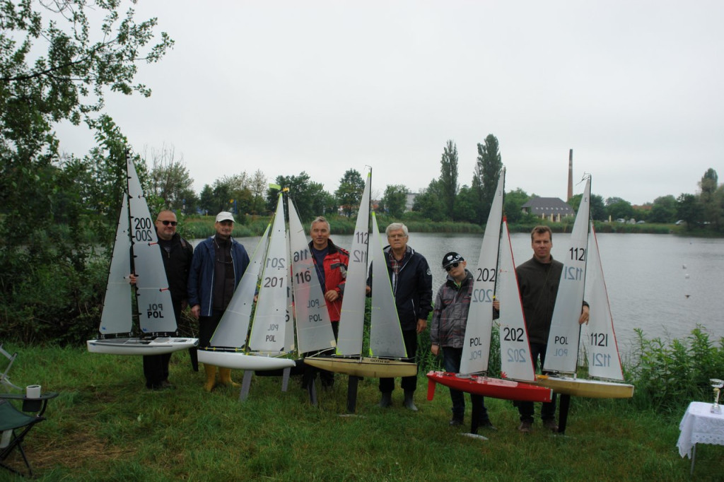 Regaty jachtów sterowane radiem w Brzegu