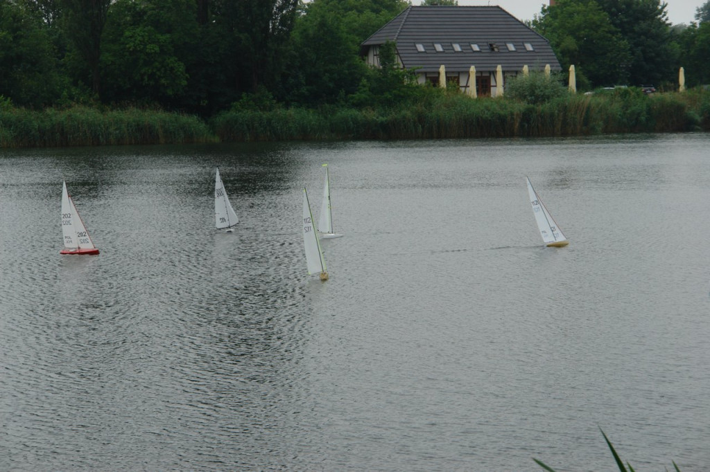 Regaty jachtów sterowane radiem w Brzegu