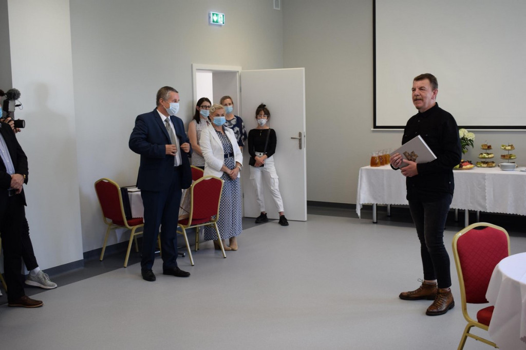 Filia GBP Skarbimierz w Żłobiźnie otwarta po remoncie