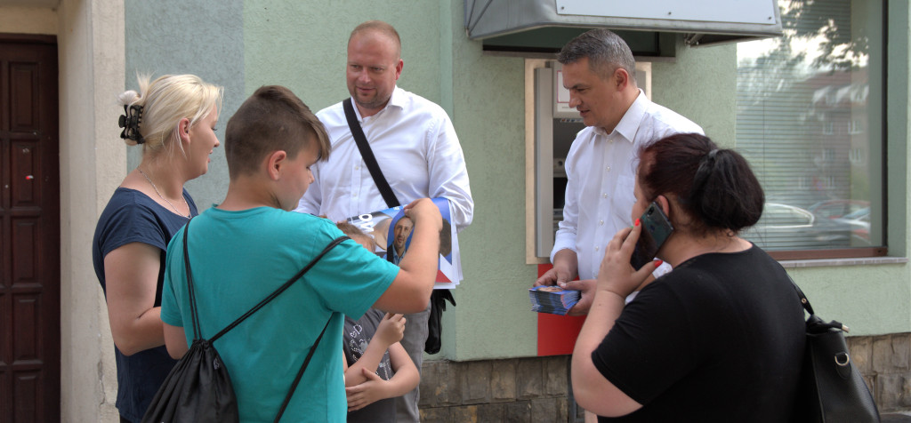 Posłowie Koalicji Obywatelskiej spotkali się dzisiaj z mieszkańcami Brzegu. Prowadzili agitację na ulicach miasta