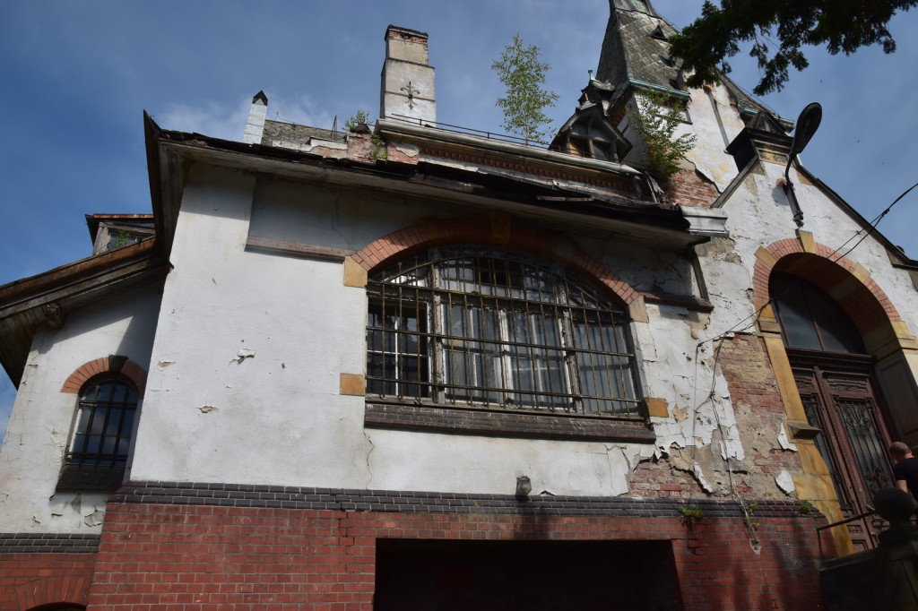 Gmina Brzeg chce sprzedać zabytkowy pałacyk przy ul. Jana Pawła II