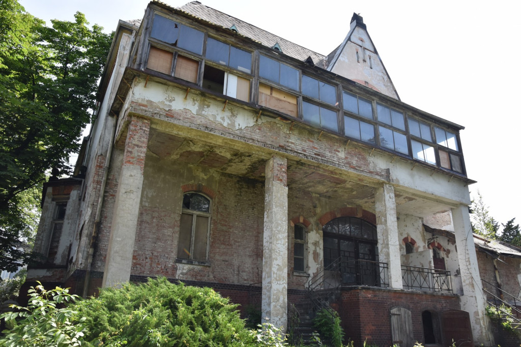 Gmina Brzeg chce sprzedać zabytkowy pałacyk przy ul. Jana Pawła II