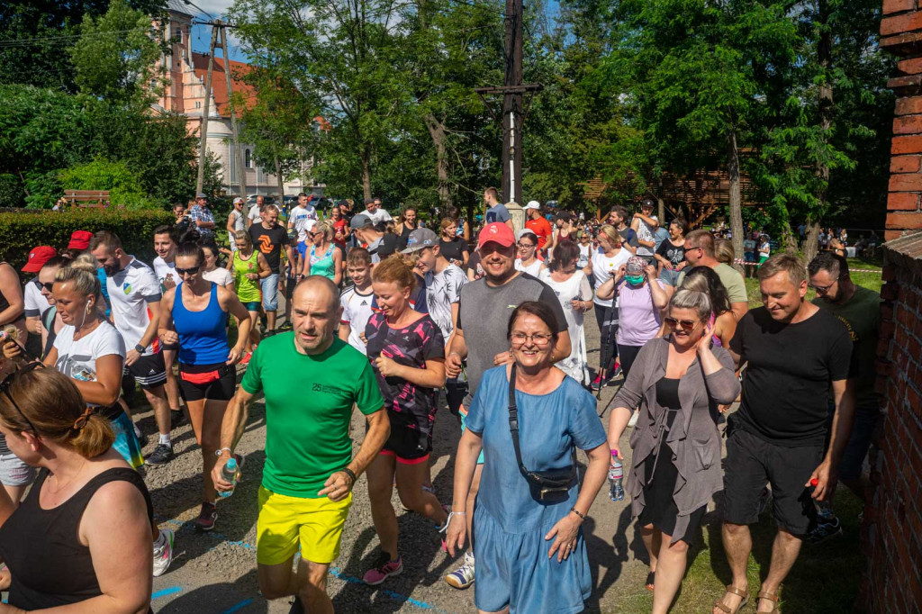 Kolejny bieg charytatywny. W Kopicach pobiegli dla Michała