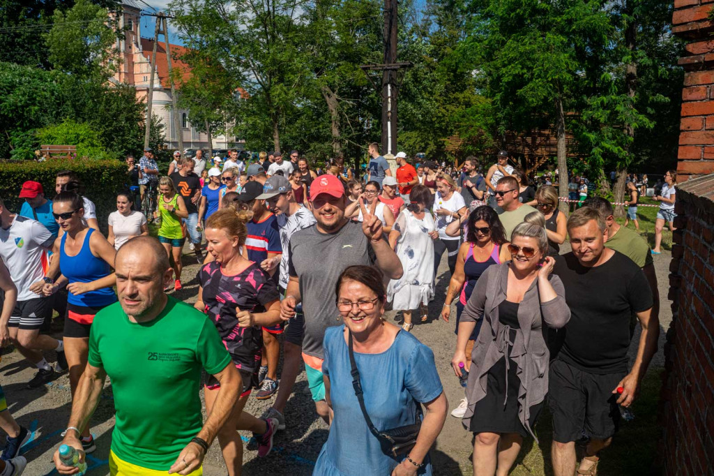 Kolejny bieg charytatywny. W Kopicach pobiegli dla Michała
