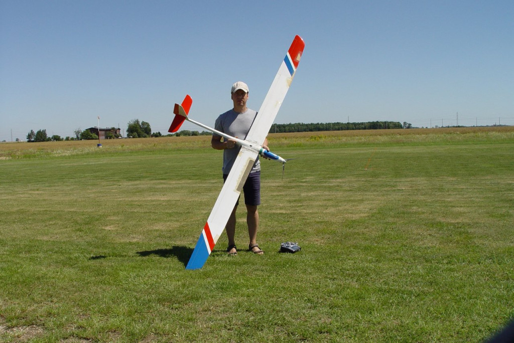 Zawody zdalnie sterowanych motoszybowców [fotogaleria]
