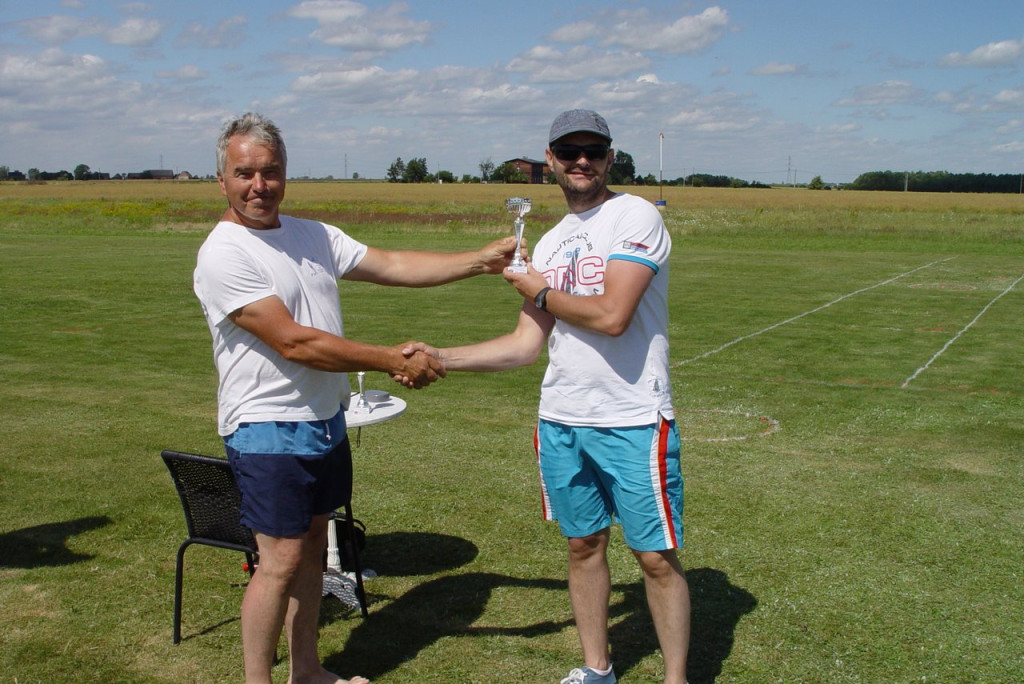 Zawody zdalnie sterowanych motoszybowców [fotogaleria]