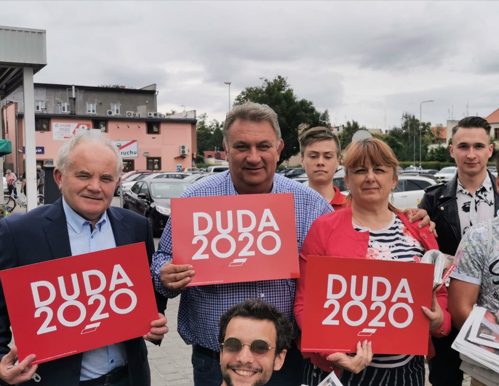 Lokalni działacze i sympatycy PiS rozmawiali z mieszkańcami Brzegu