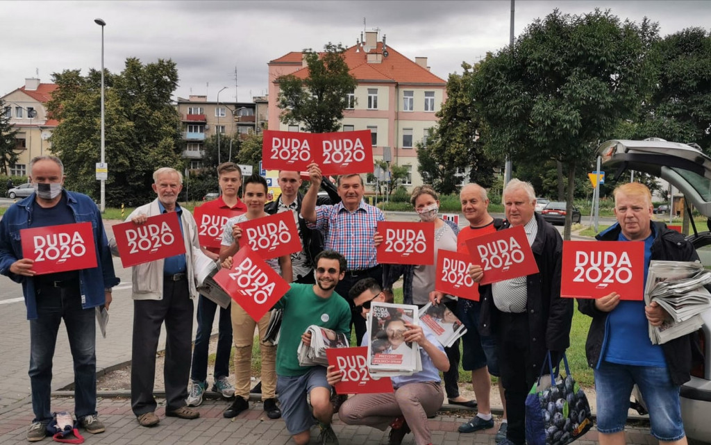 Lokalni działacze i sympatycy PiS rozmawiali z mieszkańcami Brzegu