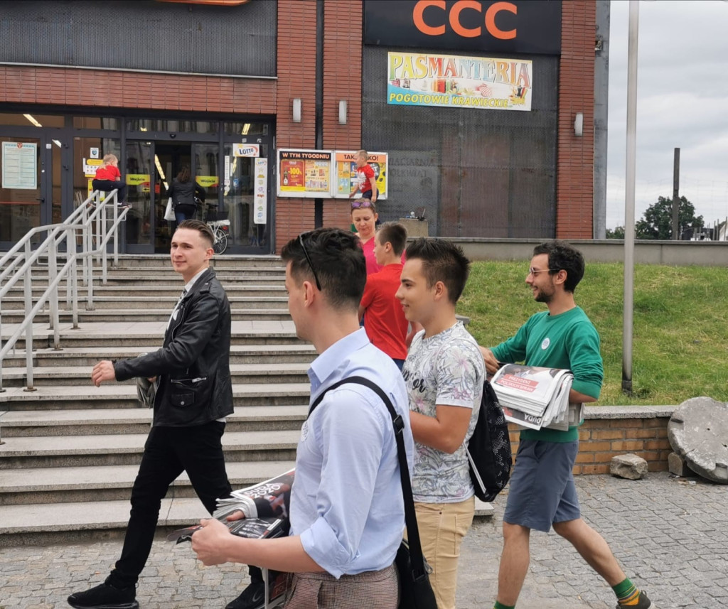 Lokalni działacze i sympatycy PiS rozmawiali z mieszkańcami Brzegu