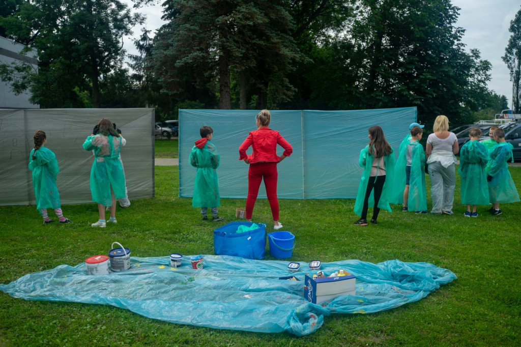 Początek wakacji. Przy OKiR w Grodkowie powstały kolejne murale