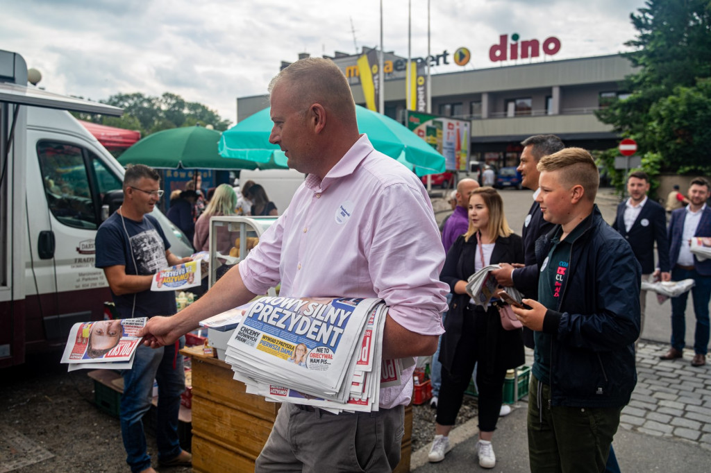 Kampania prawie na finiszu. Opolscy posłowie Koalicji Obywatelskiej w Grodkowie