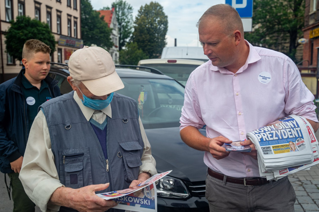 Kampania prawie na finiszu. Opolscy posłowie Koalicji Obywatelskiej w Grodkowie