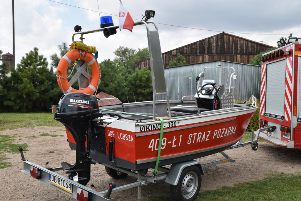 Strażacy z Brzegu i Lubszy ćwiczyli na Odrze z WOPR-owcami