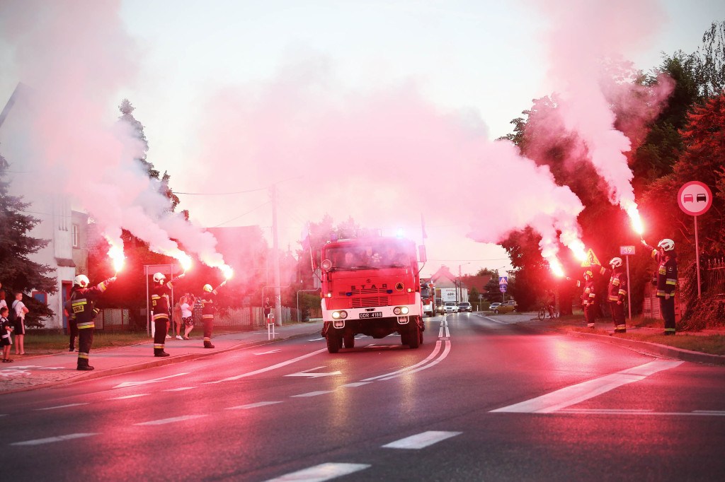 Nowy wóz bojowy dla OSP w Michałowicach [foto + wideo]