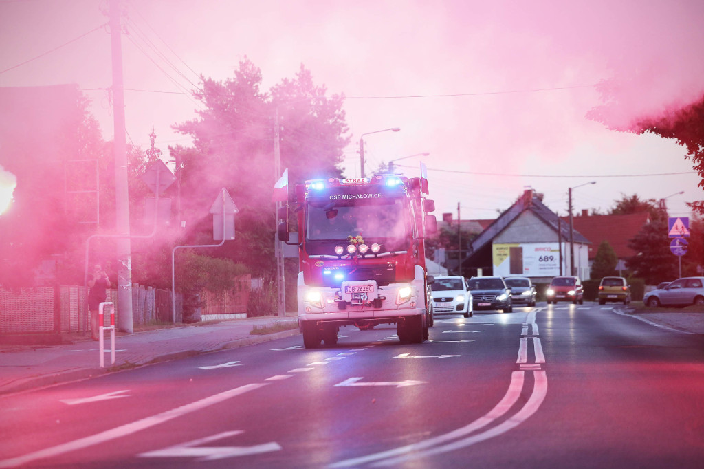 Nowy wóz bojowy dla OSP w Michałowicach [foto + wideo]