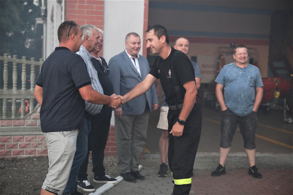 Nowy wóz bojowy dla OSP w Michałowicach [foto + wideo]