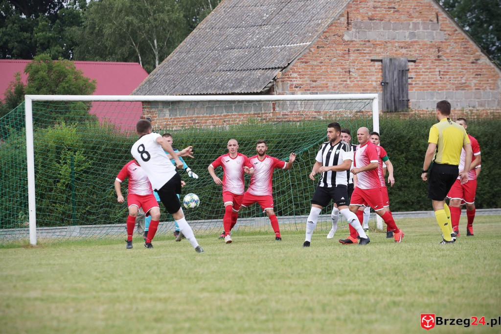 Victoria Dobrzyń poległa w Smarchowicach Śląskich. 