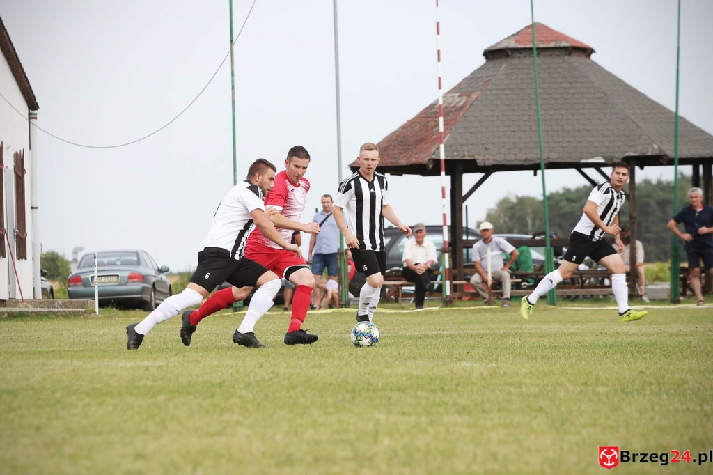 Victoria Dobrzyń poległa w Smarchowicach Śląskich. 