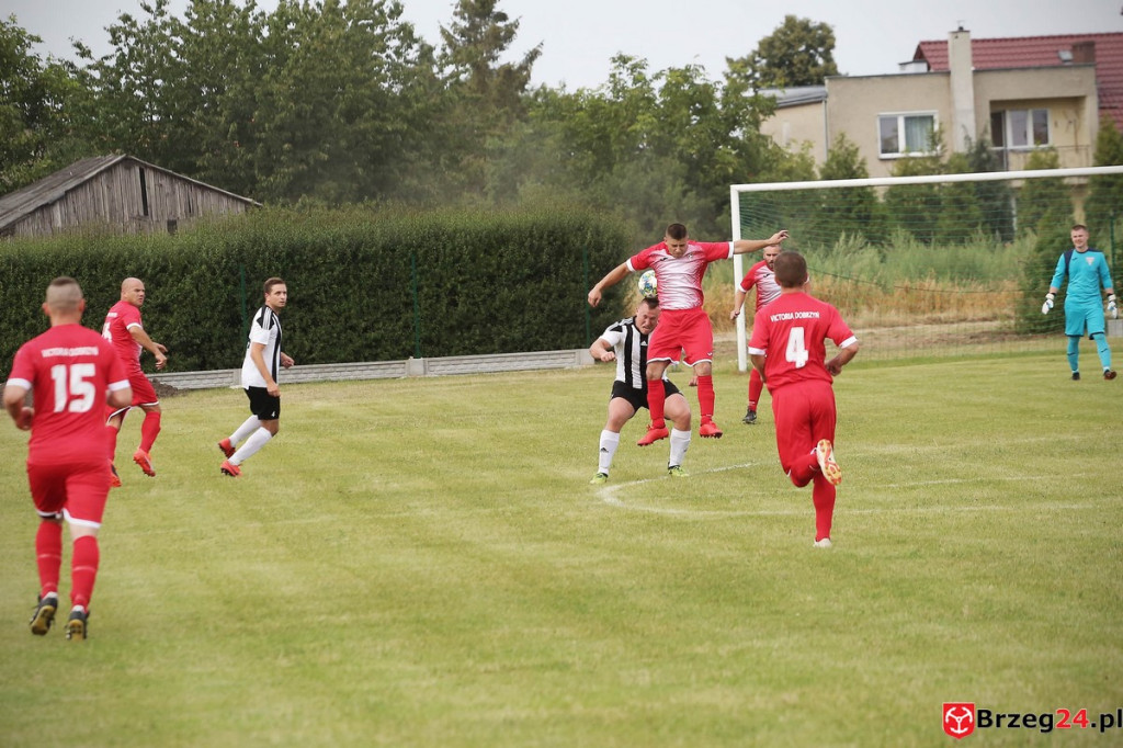 Victoria Dobrzyń poległa w Smarchowicach Śląskich. 