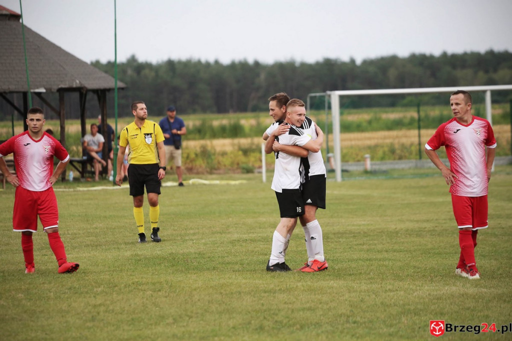 Victoria Dobrzyń poległa w Smarchowicach Śląskich. 