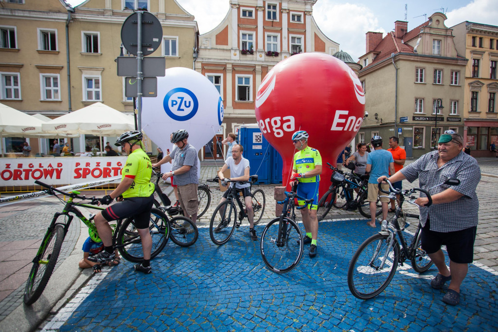Tour de Pologne wróciło na Opolszczyznę. Kolarze wystartowali z Opola [ZDJĘCIA]